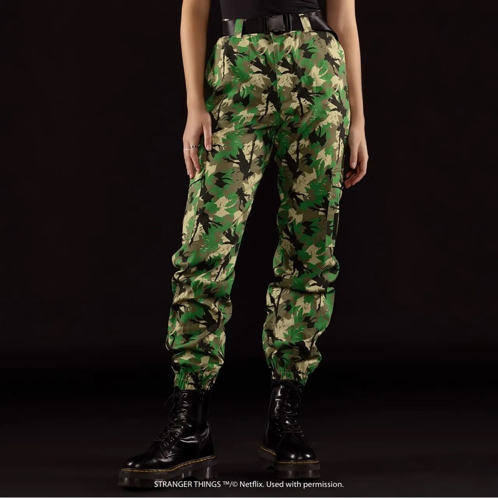 Blackmilk DEMOGORGON HUNTERS CAMO PRINT CARGO PANTS LIMITED 8 S Stranger Things